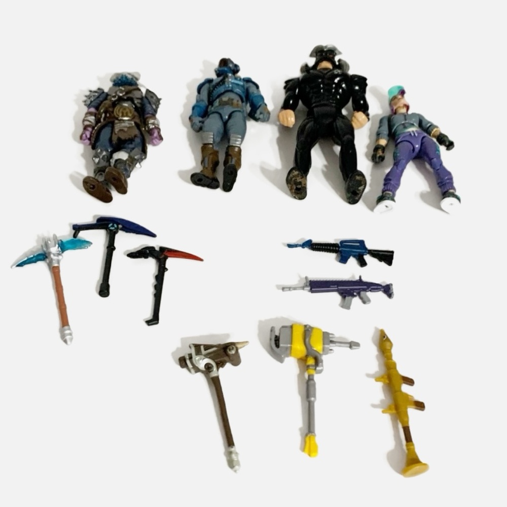 Fortnite Plastic Action Figures with Weapons Play Set Video Game Characters